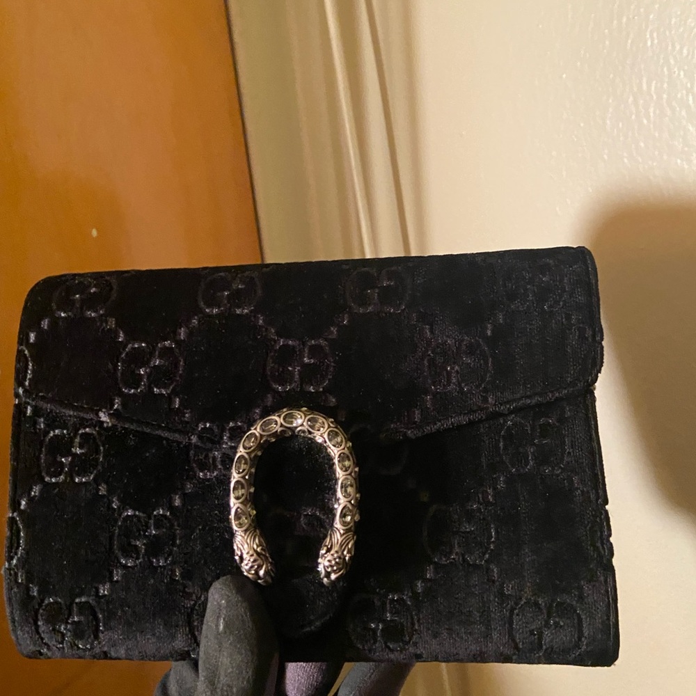 Women’s Black Gucci Dionysus Velvet GG Supreme Wallet On Chain